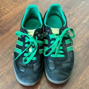 Wales Boner Adidas Sambas
